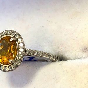 10 kt yellow gold, diamonds,natural citrine ring